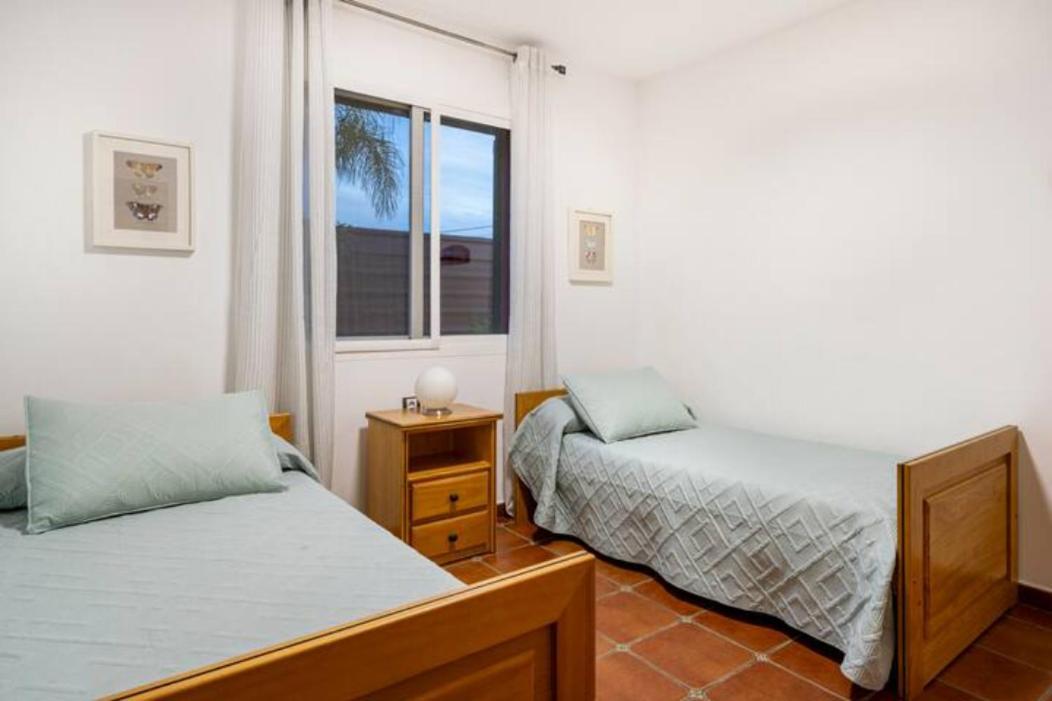 Holiday Home Valencia ริบา-โรฆา เด ตูเรีย ภายนอก รูปภาพ